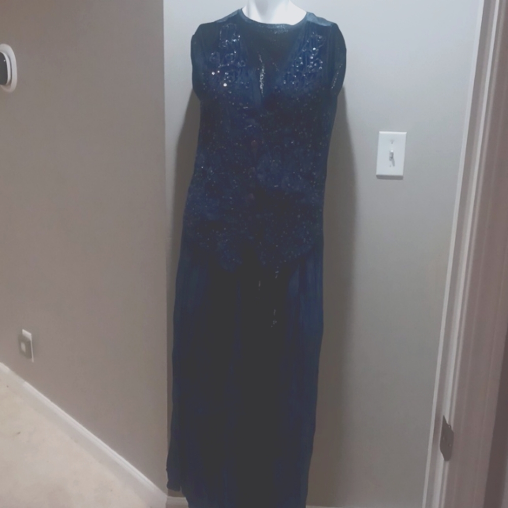 2 PC Navy Skirt set D II K by K.V.M  Size Medium no more discounts***